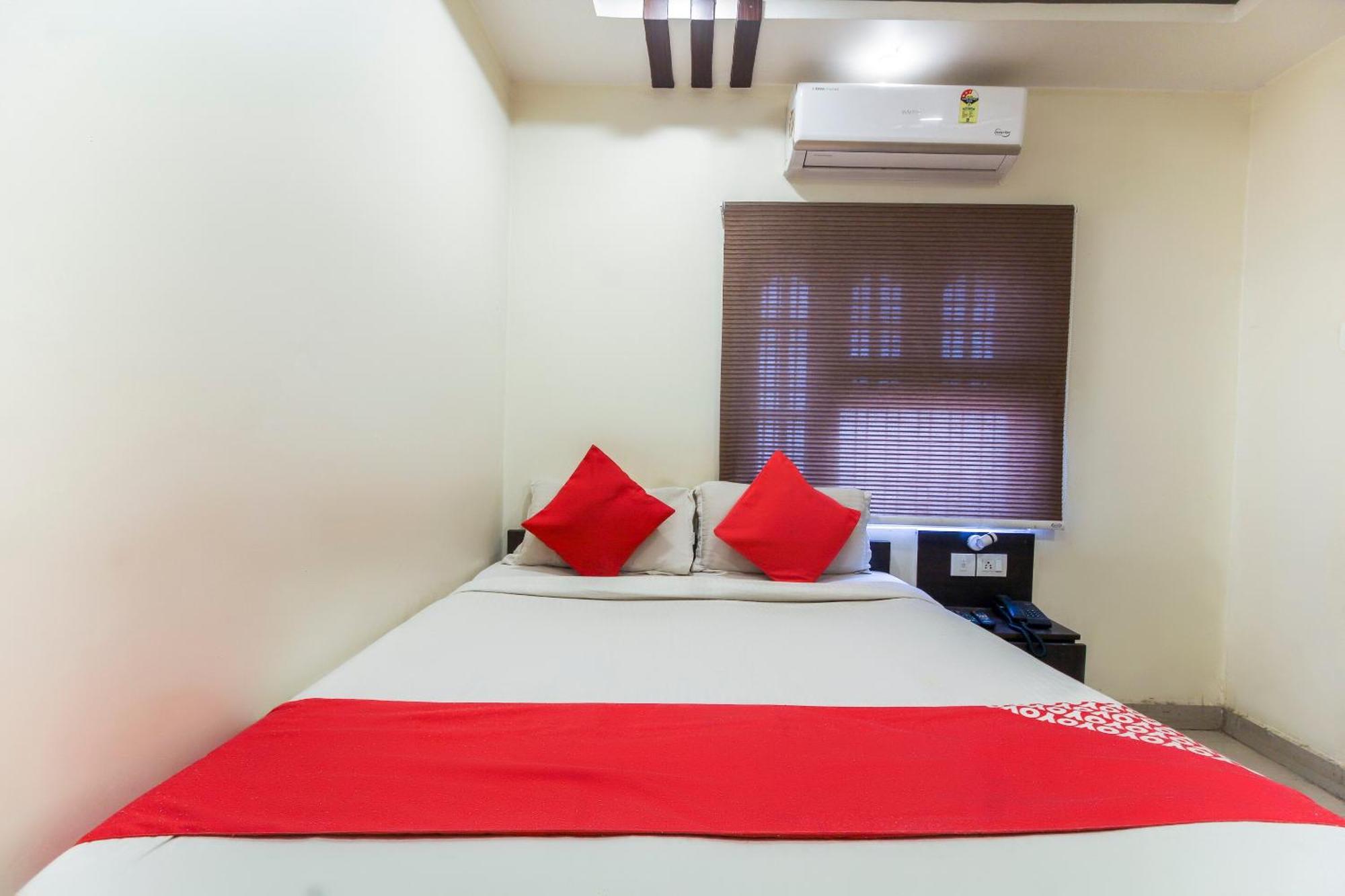 Hotel O Sri Harsha Residency Near Jntu Metro Hyderabad Exterior foto